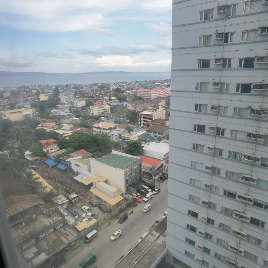Avida Davao Condos, Downtown Cm Recto Avenue, Davao City Buitenkant foto