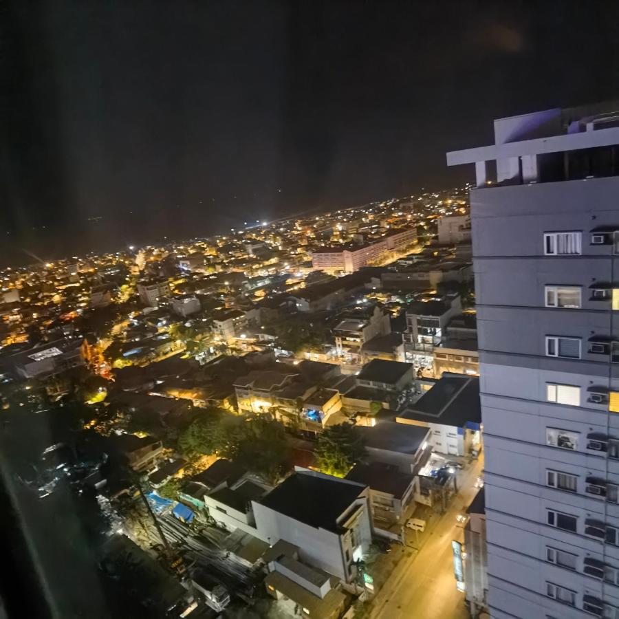 Avida Davao Condos, Downtown Cm Recto Avenue, Davao City Buitenkant foto